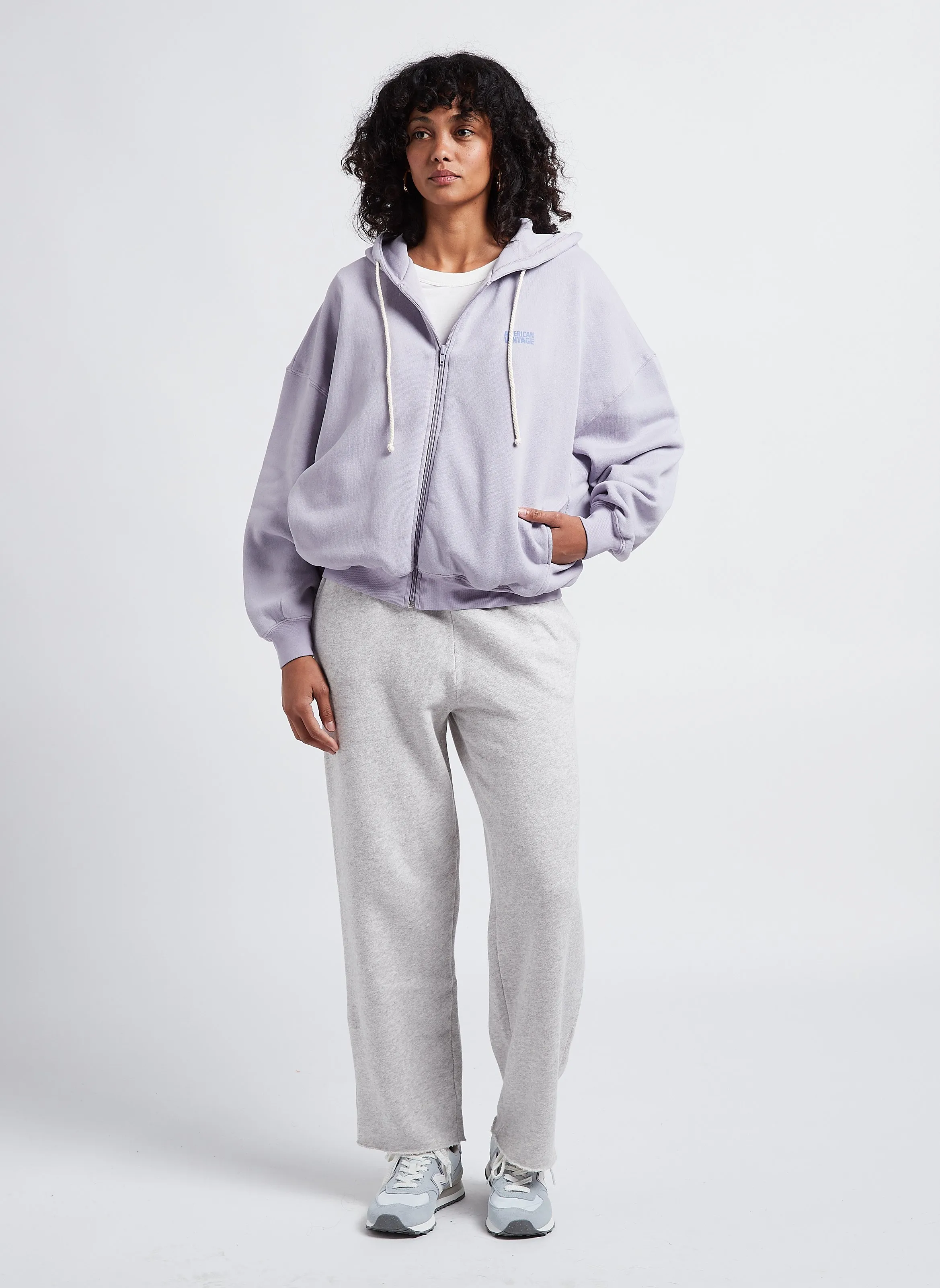 AMERICAN VINTAGE KODYTOWN  PANTALóN DE JOGGING RECTO DE ALGODóN EN GRIS