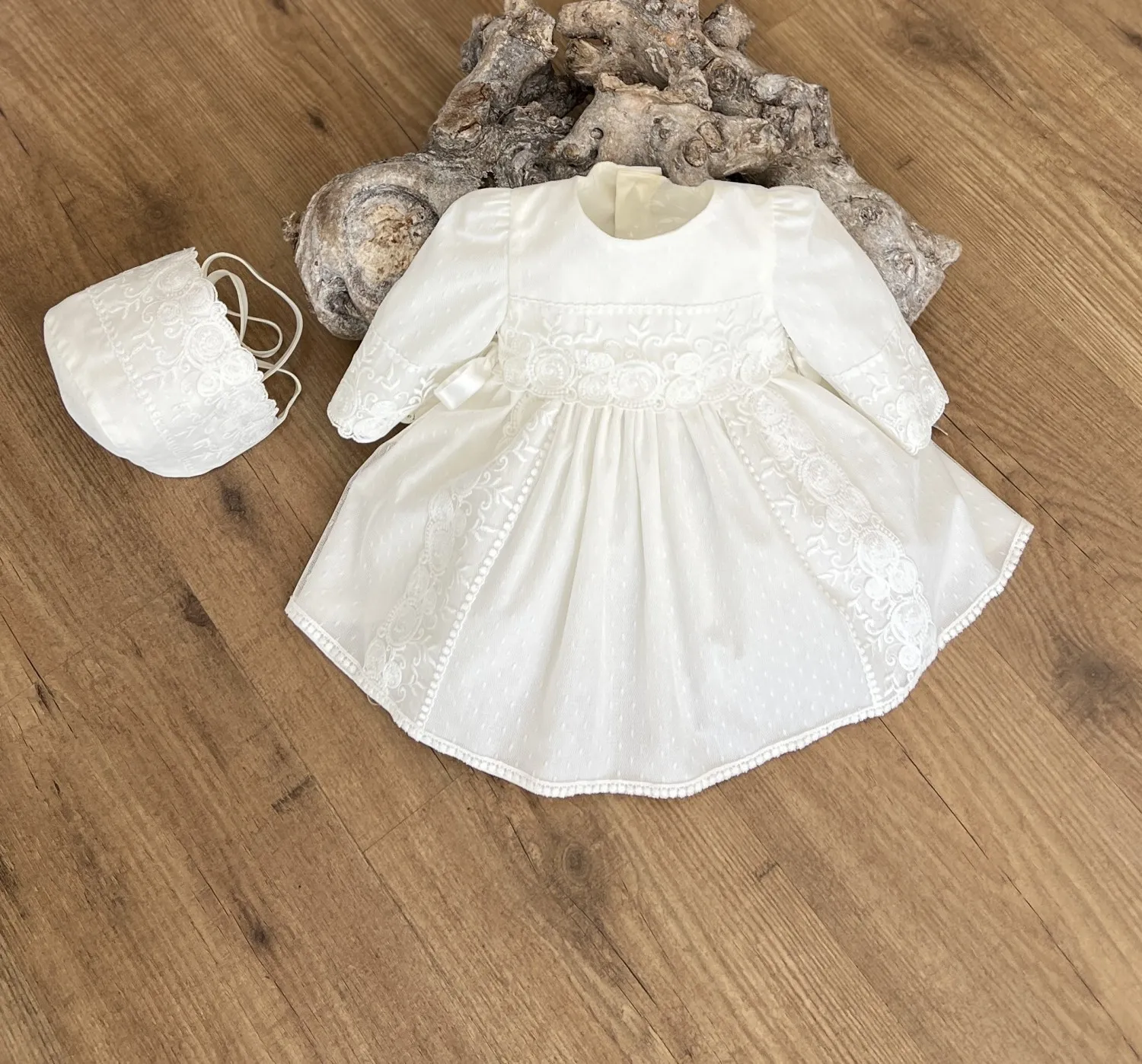 Conjunto vestido y capota Colección Luna