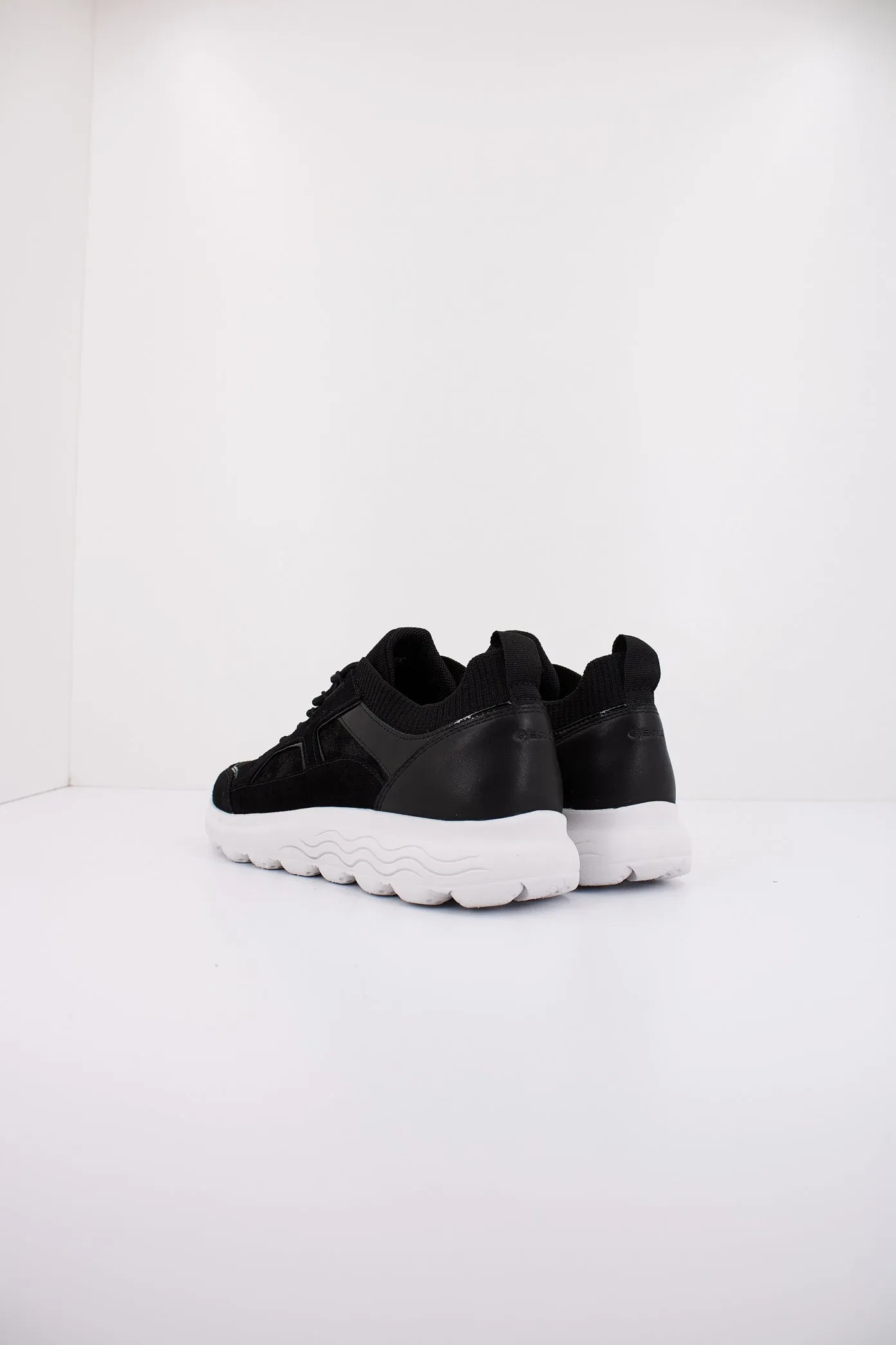 GEOX
