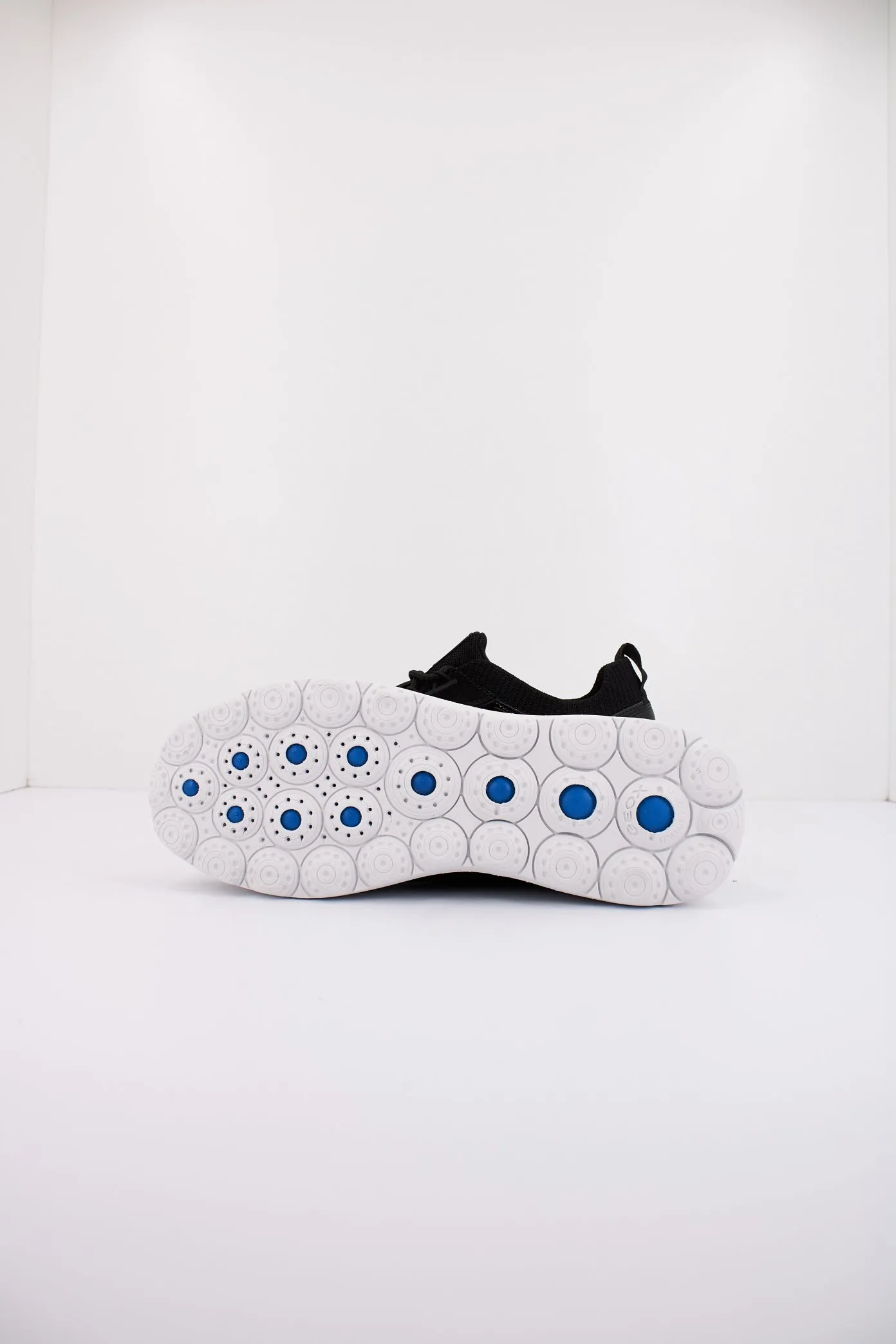 GEOX