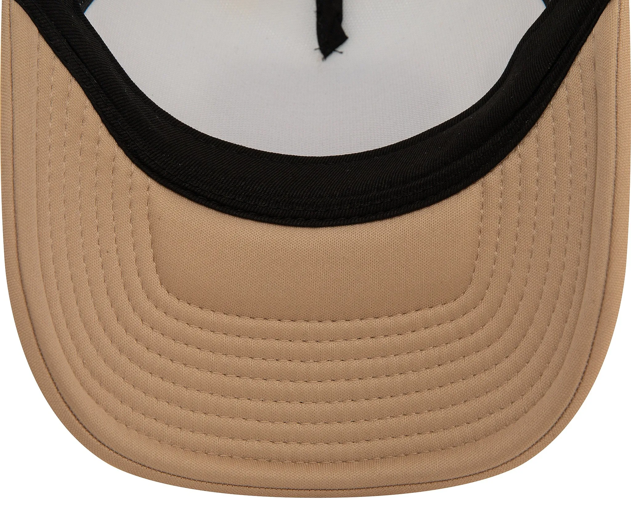 GORRA CON VISERA NEW ERA 9FO AF WORLD TRUCKER MLB NEW YORK YANKEES  BEIGE  MEN´S