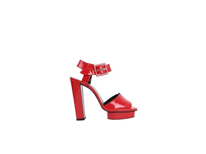 Hermès Tacones de cuero Roja 