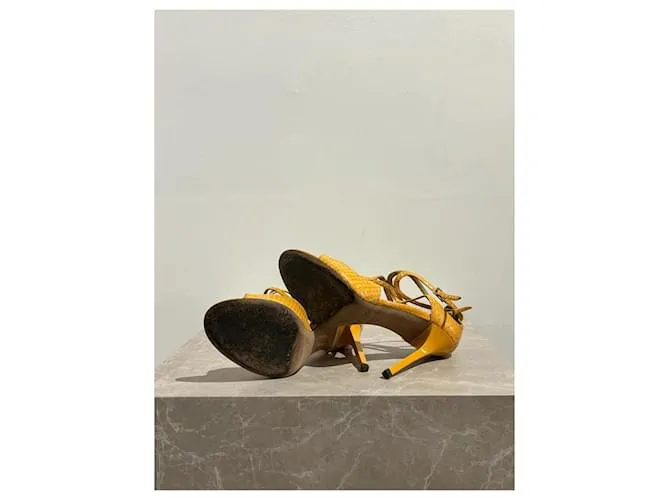 JIMMY CHOO Sandalias T.EU 37 Cuero exótico Amarillo 