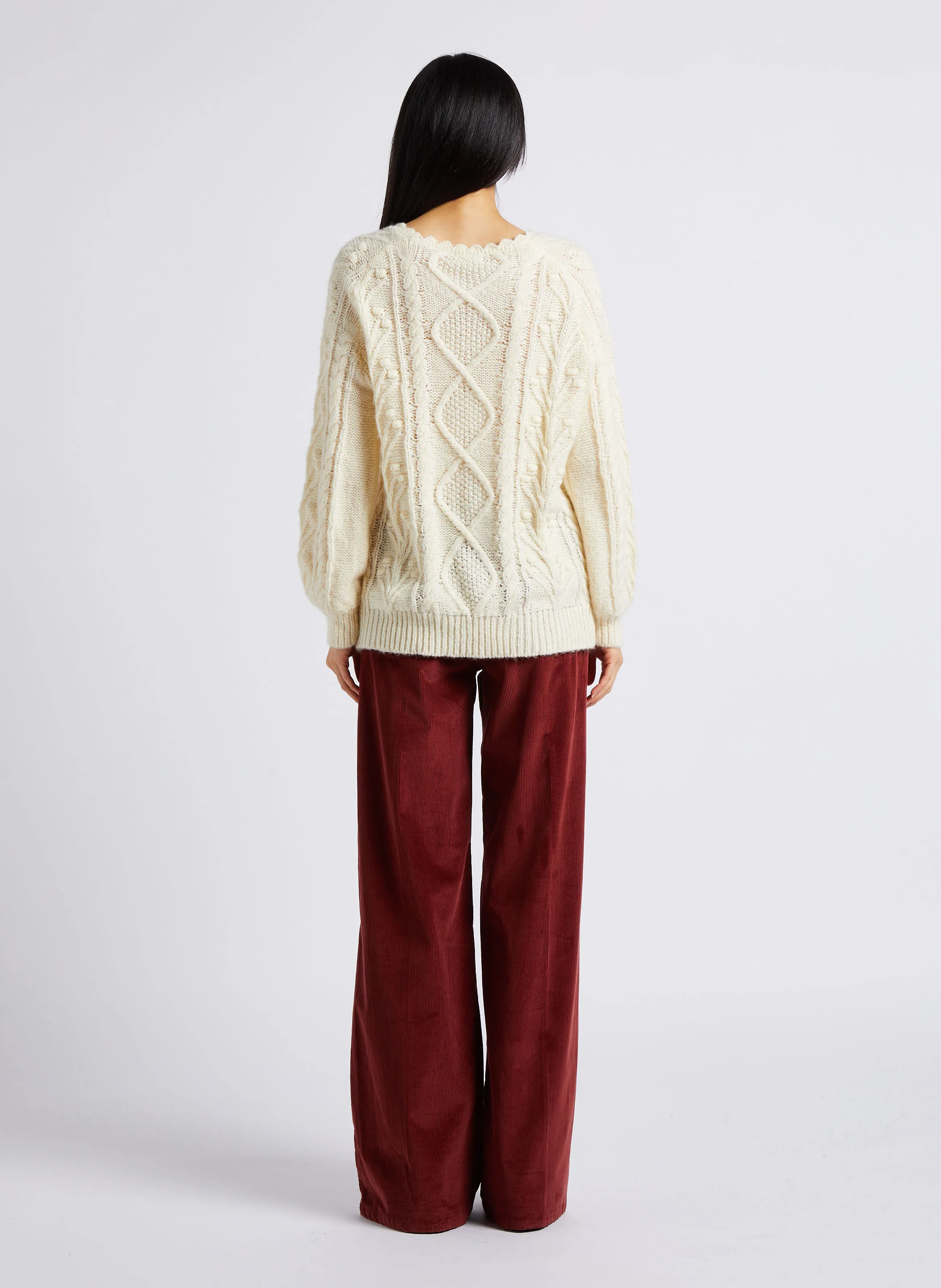 LOUISE MISHA SALCEA  JERSEY DE MEZCLA DE LANA CON CUELLO REDONDO Y CALADO EN BEIGE