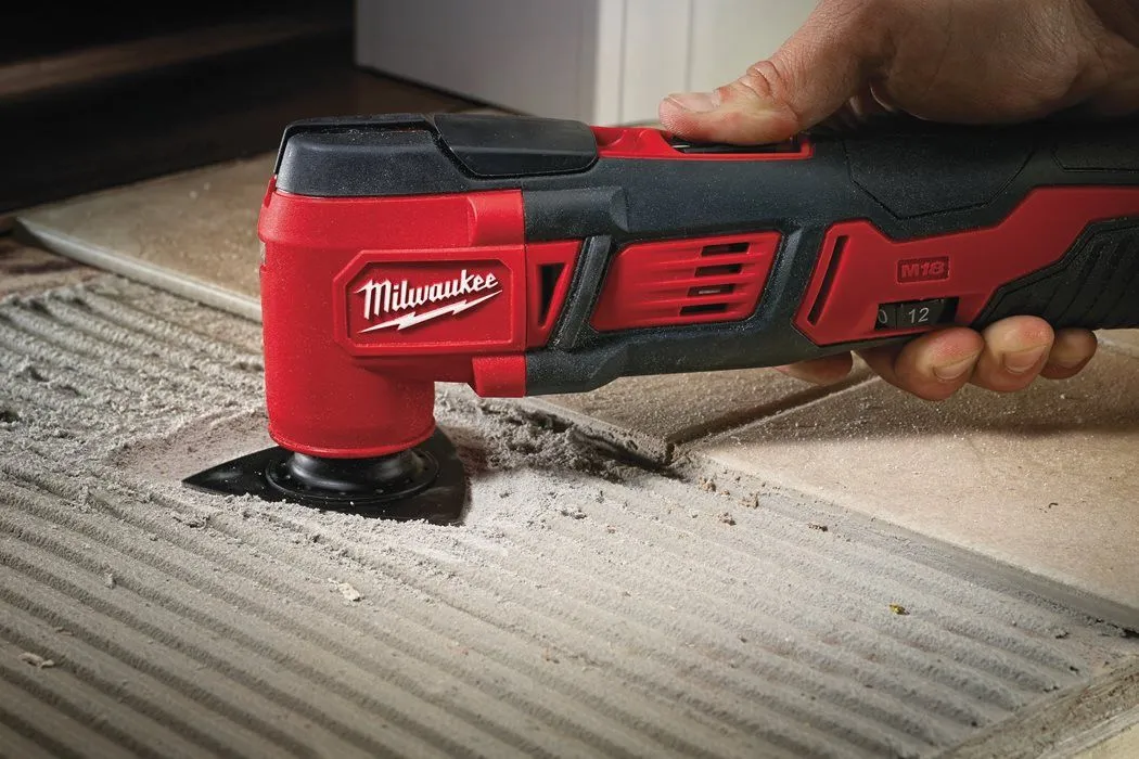 MULTIHERRAMIENTA M18 MILWAUKEE M18BMT0