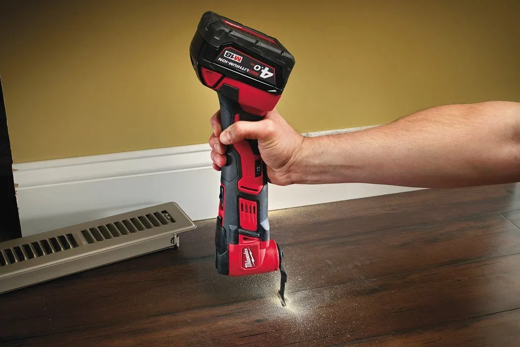 MULTIHERRAMIENTA M18 MILWAUKEE M18BMT0