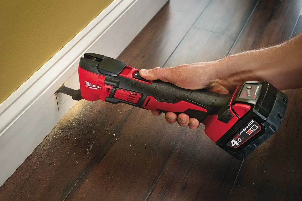 MULTIHERRAMIENTA M18 MILWAUKEE M18BMT0