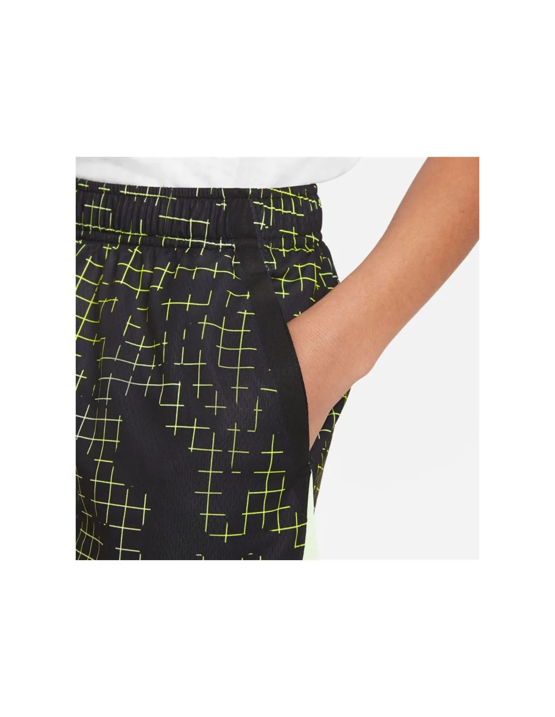 PANTALONES DE TRAINNING NIKE DRIFIT CUADROS