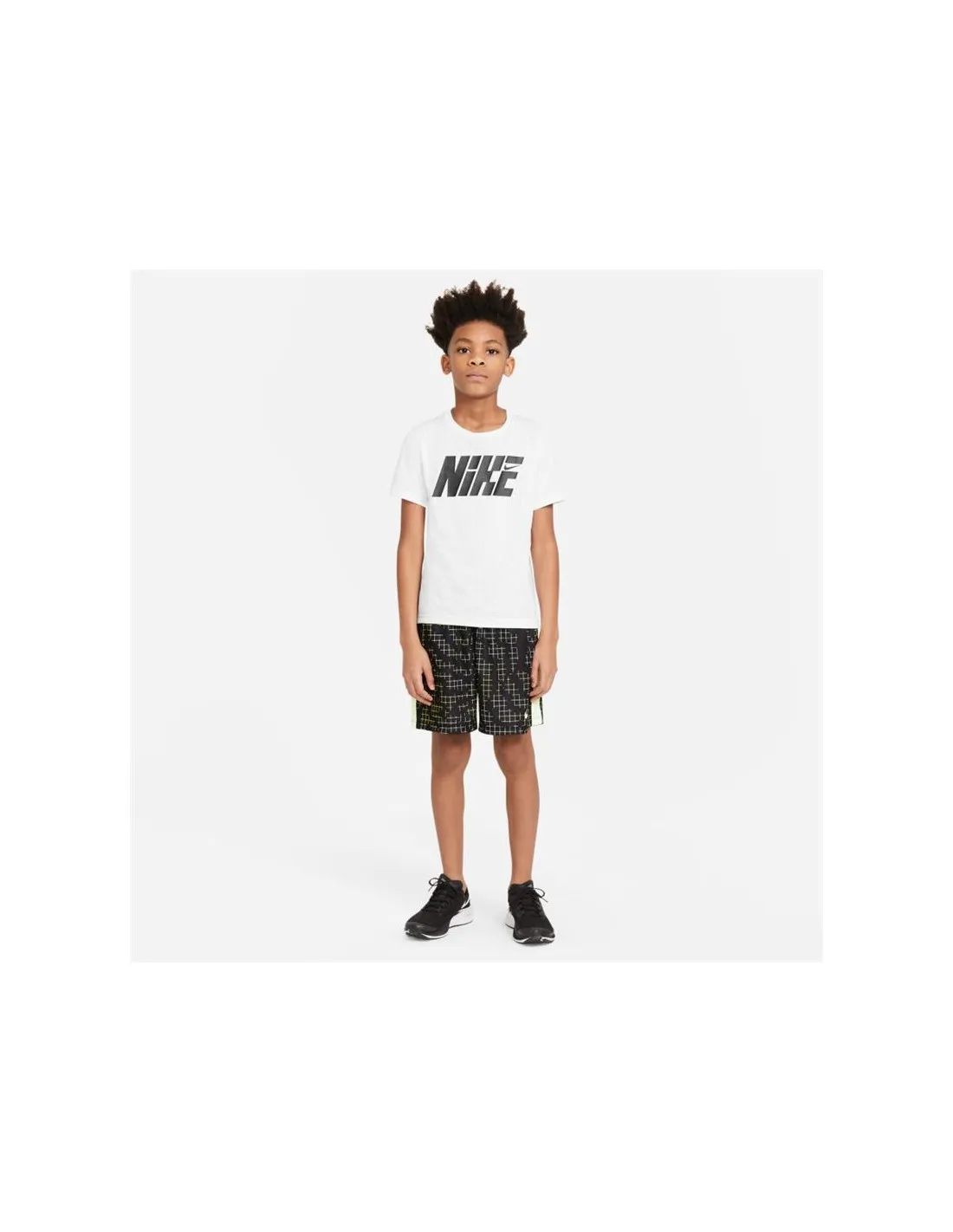 PANTALONES DE TRAINNING NIKE DRIFIT CUADROS