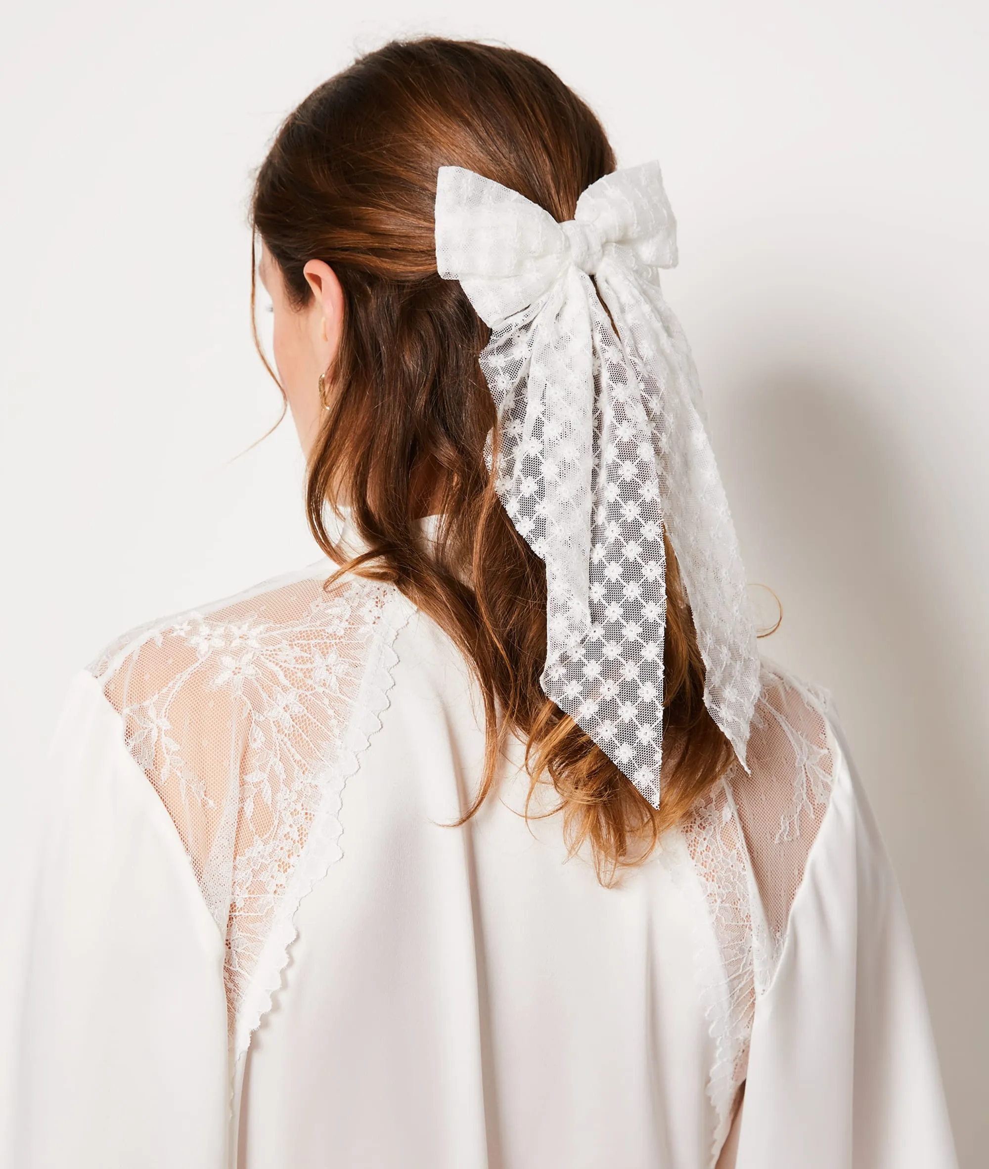 PASADOR EN FORMA DE LAZO BRIDE BLANC  ETAM