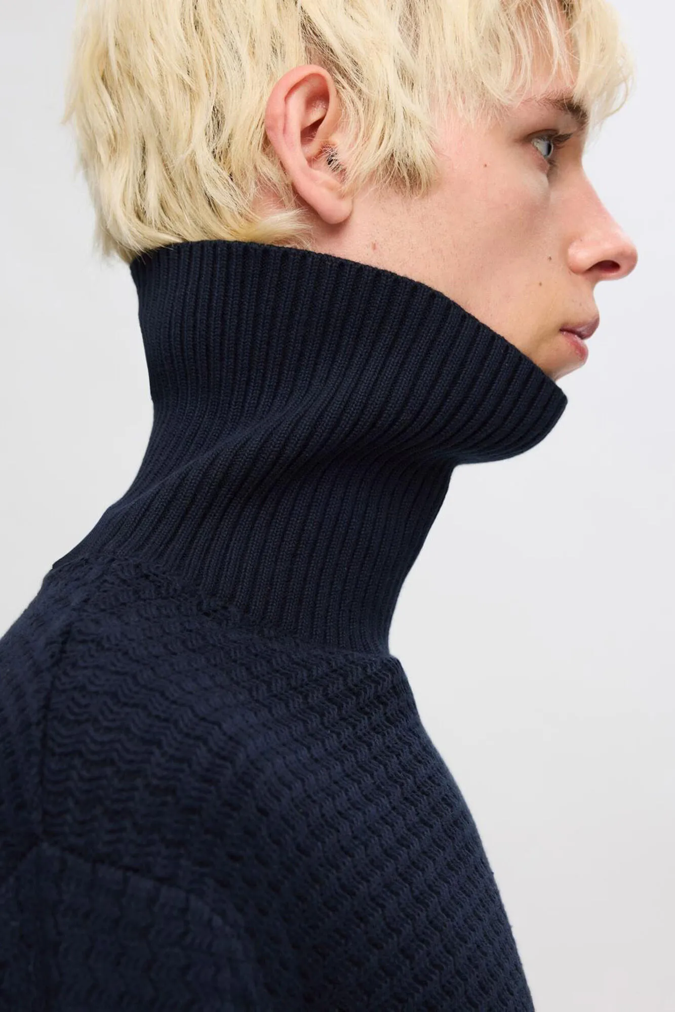 Selected Jersey estructura de cuello vuelto confeccionado 100% con algodón orgánico.
