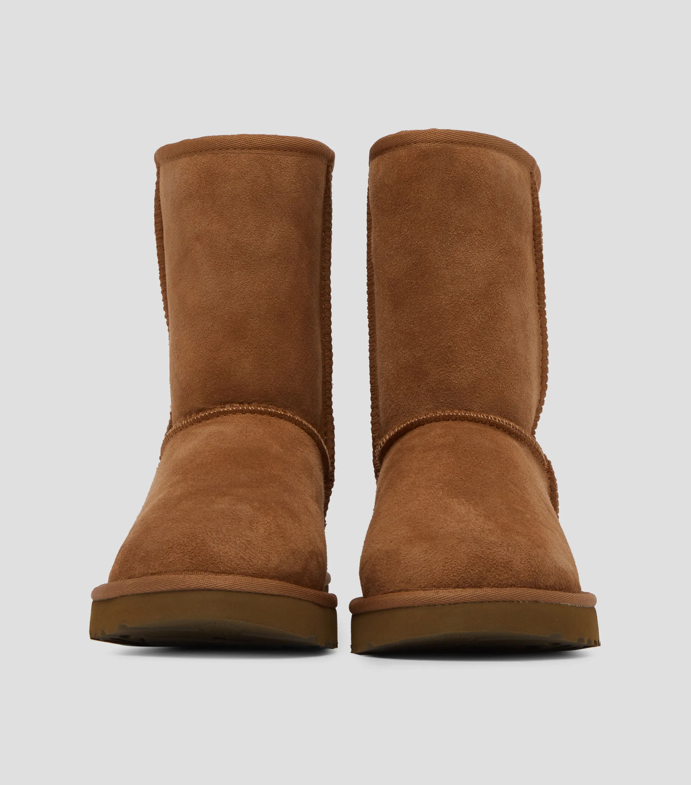 Ugg Botas cortas Clásico en piel Mujer